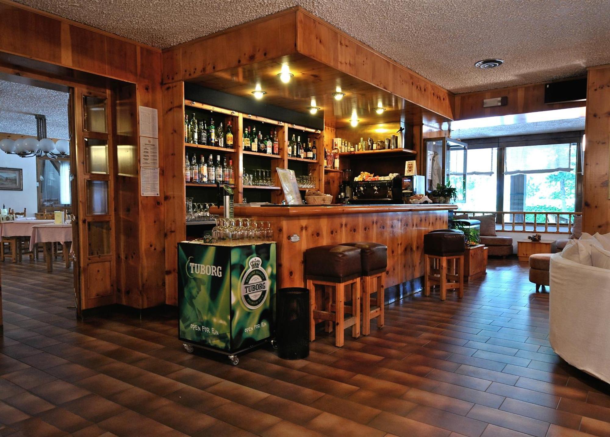 国民酒店 博尔米奥 外观 照片